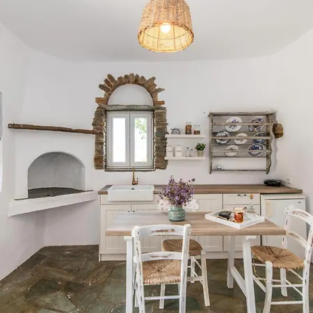 Panousa House Tatil Evi *